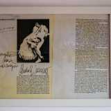 ...e una dedica del grande Rudolf Nureyev, l�artista russo che si esib� a Bari nel 1981, in un storico spettacolo al Teatro Petruzzelli
